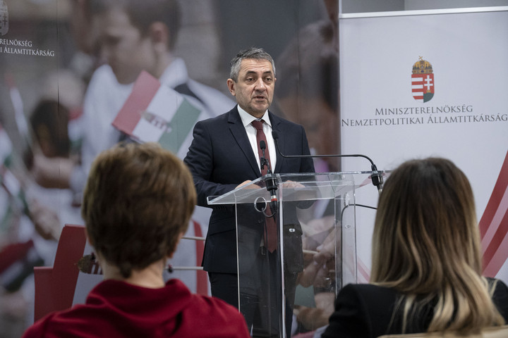 Fotó: MTI/Szigetváry Zsolt Potápi Árpád János: Így lehet nemzetpolitikával, nemzeti érzésekkel egy életre megfertőződni