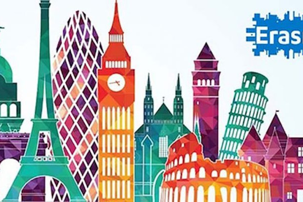 Fotó: Erasmus Konferenciát tartottak az EU-forrásokból kizárt magyar egyetemekről Hágában