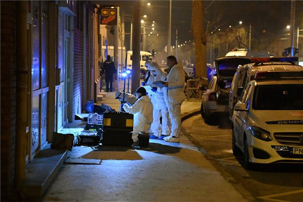 Fotó: MTI/Mihádák Zoltán Tragédia: rendőrgyilkosság a fővárosban
