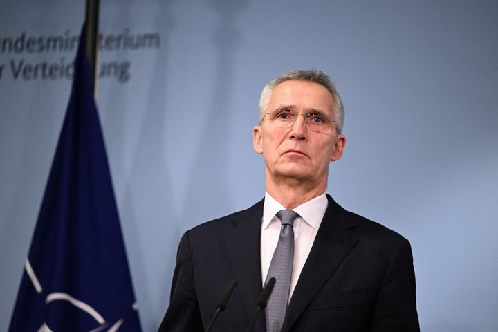 Fotó: ABDULHAMID HOSBAS / ANADOLU AGENCY / ANADOLU AGENCY VIA AFP Stoltenberg: Ukrajna katonai támogatása a NATO érdekét szolgálja