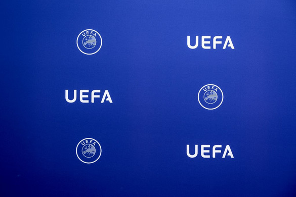 Az UEFA nem követi az abszurd hosszabbításos szabályt