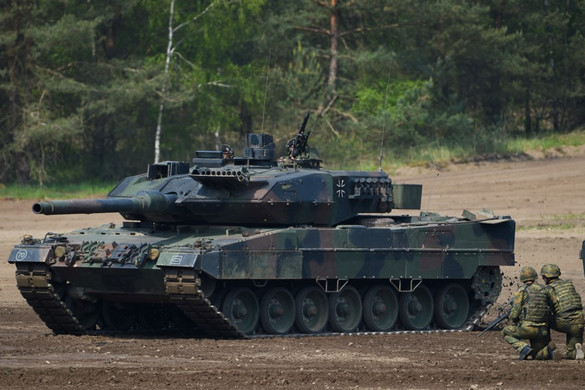 Berlin Leopard–2 harckocsikat küld Ukrajnának