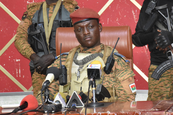 A Burkina Fasó-i elnök az Oroszországgal folytatandó lehetséges katonai együttműködésről tárgyalt
