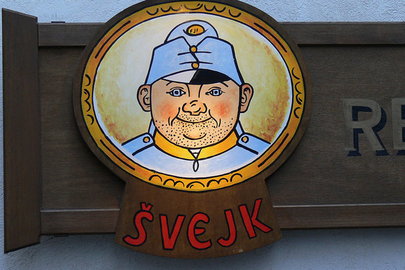 Száz éve nincs köztünk a Švejk írója