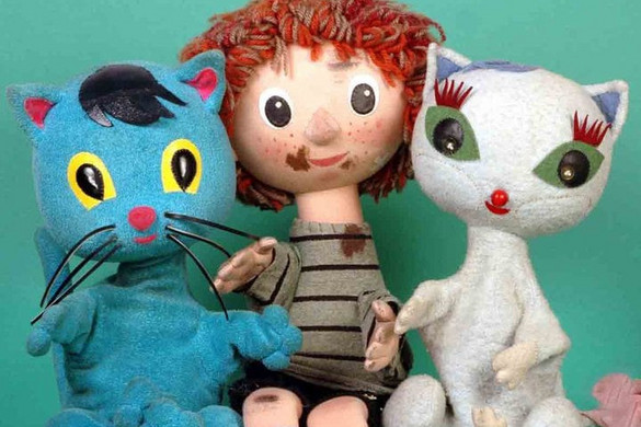 Népmesevetítés, kiállítás, kézműves program és bábszínház a Cinema MOM-ban