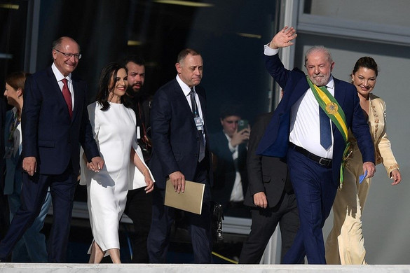 Beiktatták hivatalába az új brazil elnököt