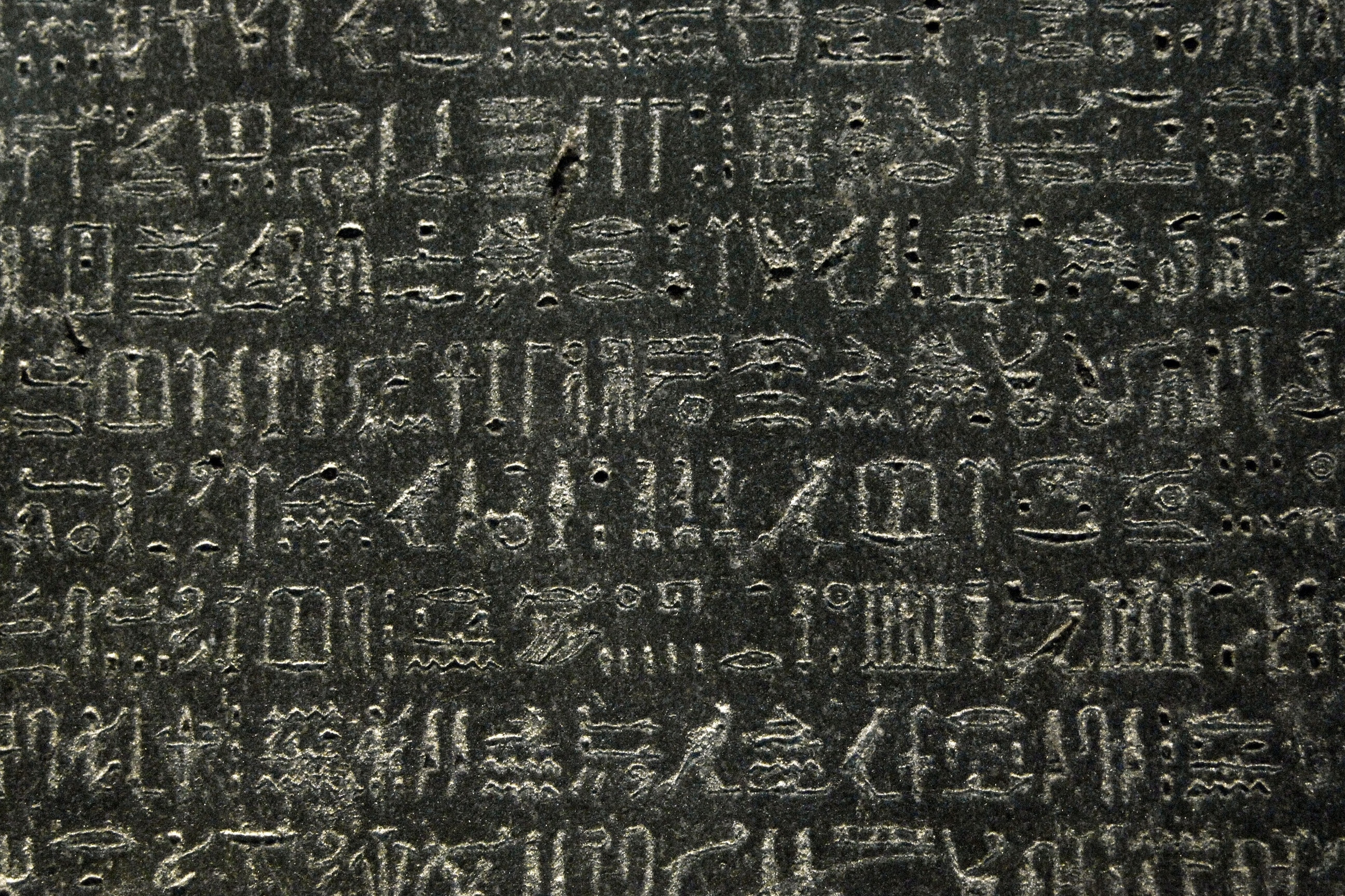 Detail bc. Египетские иероглифы Розеттский камень. Розетта Египет город. Камень Розетты. Розеттский камень иероглифы отрисовка.