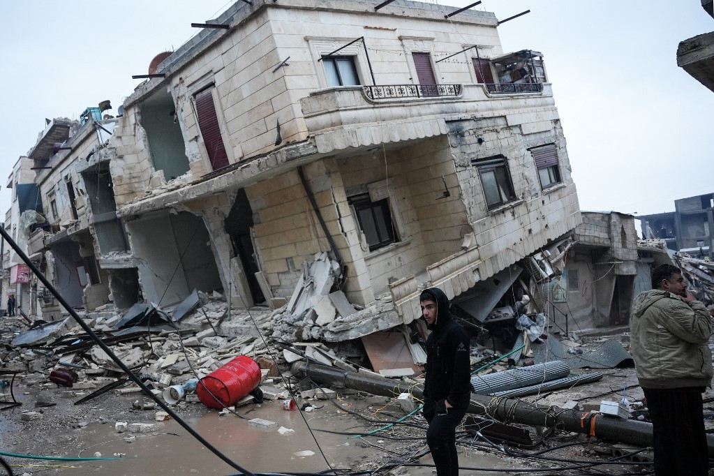 Fotó: AFP/Rami al Sayed Összeomlott épület Jandaris városában.