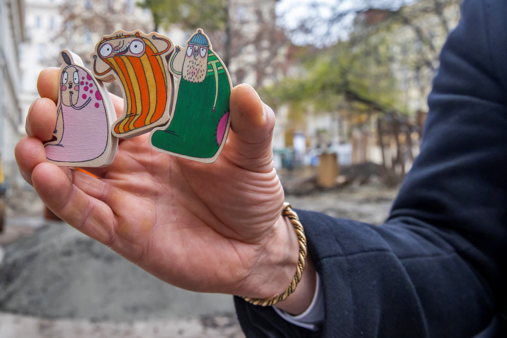 Íme a kuflik - ezek a kedves mesefigurák határozzák meg a játszótér tematikáját