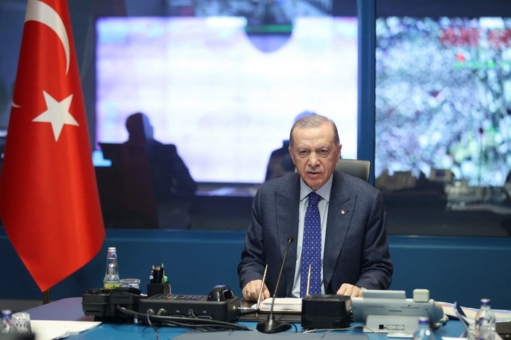Fotó: AFP/ANADOLU/Mustafa Kamaci Erdogan és Putyin telefonon egyeztetett