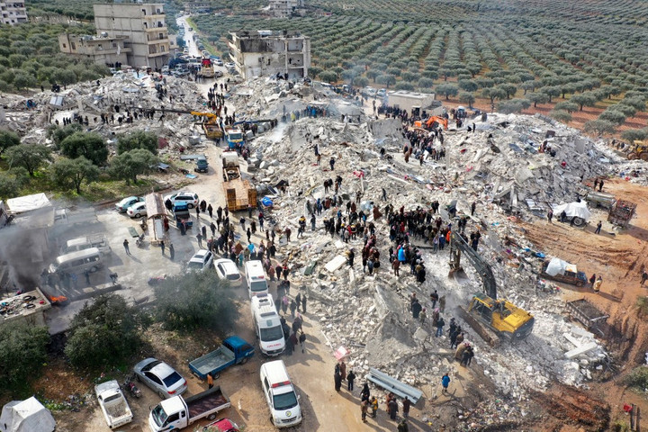 Török és szíriai földrengés: újabb erős földmozgást jelentettek a két országból, Damaszkuszból is