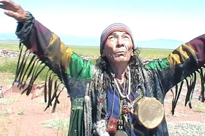 Adigzsi - dokumentumfilm a tuva sámán szertartásairól