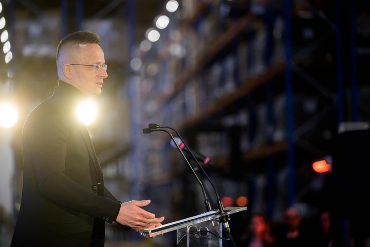 Fotó: Facebook/Szijjártó Péter Szijjártó: A Trans-Sped Kft. nyolcmilliárd forintos beruházással 270 új munkahelyet hoz létre országszerte