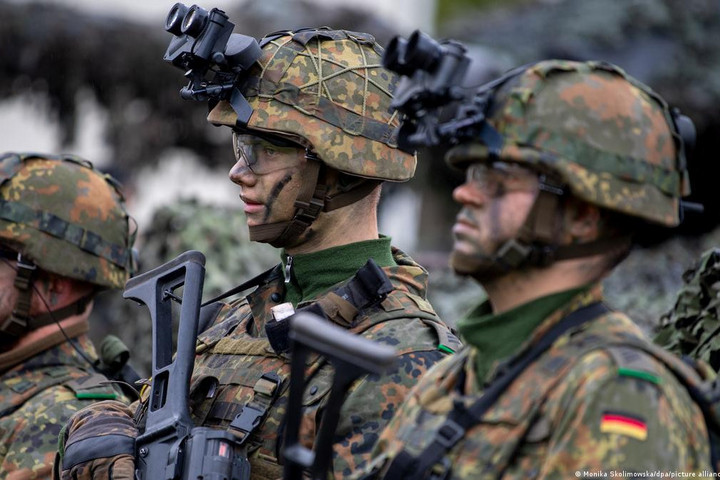A németek csak alig több mint harmada bízik a hadseregben