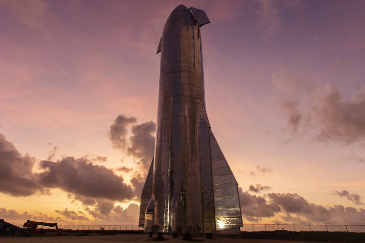 Minden idők legerősebb rakétarendszerét tesztelte a SpaceX + VIDEÓ