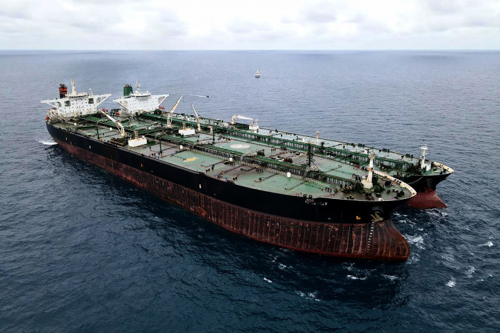 Iráni “szellemflotta” szállítja a szankcionált orosz olajat