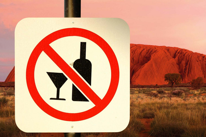 Ismét alkoholtilalmat vezetnek be Ausztrália egyes őslakos közösségeiben
