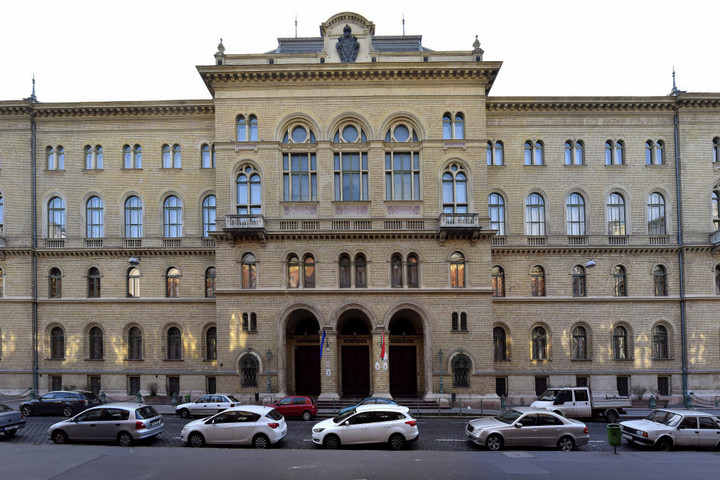 Fegyházbüntetésre ítélték az újpesti autókereskedő-gyilkosság vádlottjait