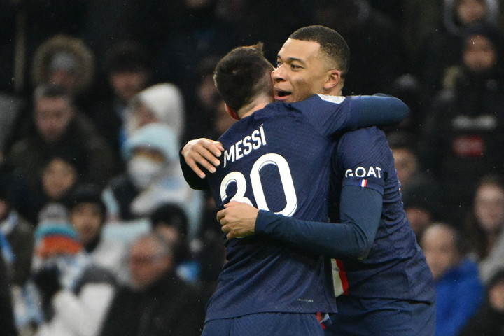 Fotó: AFP/Christophe Simon Messi, Mbappé vagy Benzema ül fel a trónra