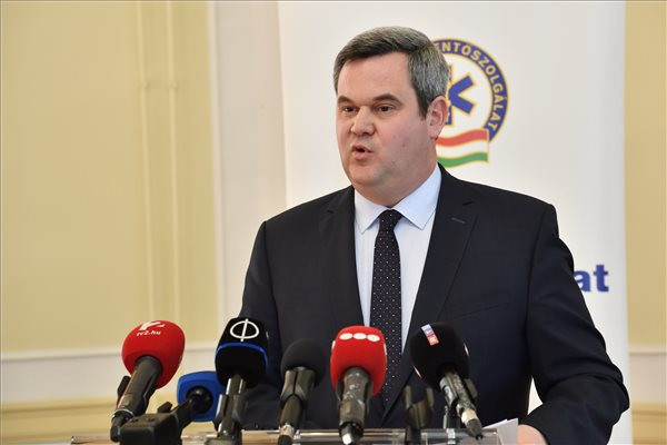 Fotó: MTI/Lakatos Péter Egészségügyi államtitkár: Az orvosokat védi a kötelező kamarai tagság megszüntetése