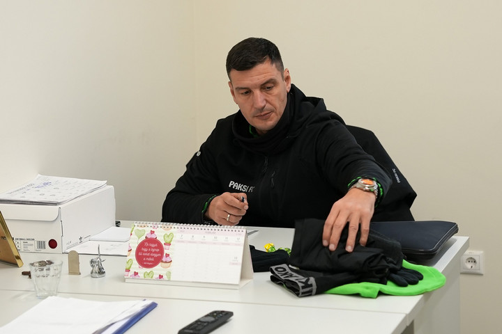 Fotó: Paksi FC Menesztették a Paksi FC vezetőedzőjét, Waltner Róbertet