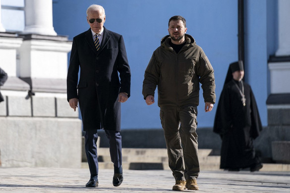 Az USA felvette a kapcsolatot Oroszországgal Biden kijevi látogatása előtt a konfliktushelyzet elkerülése érdekében