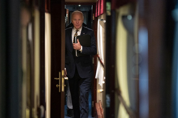 Miről beszél Joe Biden Varsóban?