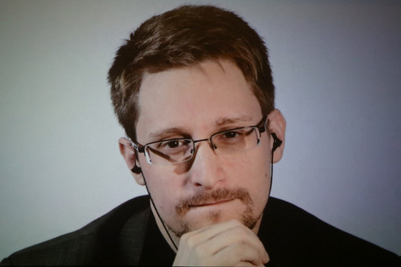 Snowden: Az ismeretlen eredetűnek mondott légi objektumok célja a figyelemelterelés az Északi Áramlat felrobbantásáról