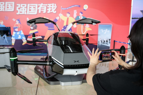 Repülő autó prototípusának működését engedélyezték Kínában