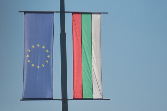 Bulgária egy évvel kitolta az euró bevezetésének határidejét