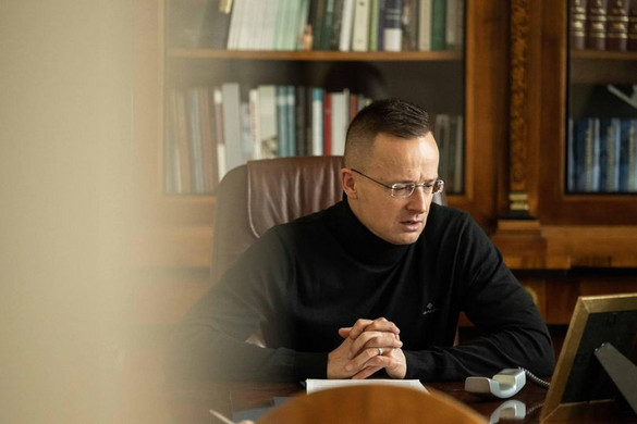Magyarországra látogat Kirgizisztán elnöke