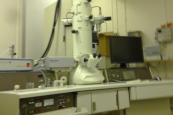 Egyedülálló elektronmikroszkóp beszerzésére és kutatás-fejlesztési központ kialakítására nyert támogatást a PTE