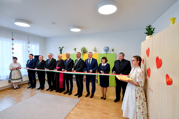 Átadták a Szent Erzsébet Katolikus Óvodát Karcagon