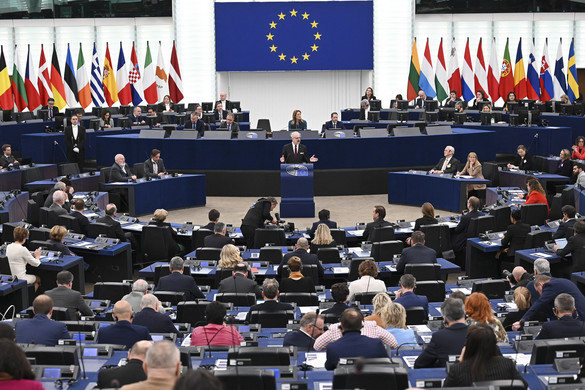 Az EP megszavazta a dízel- és benzinüzemű új autók értékesítésének 2035 utáni betiltását