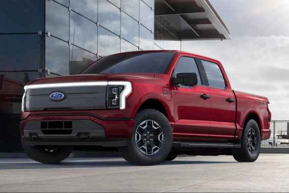 Kigyulladt egy elektromos Ford, leállt a gyártás