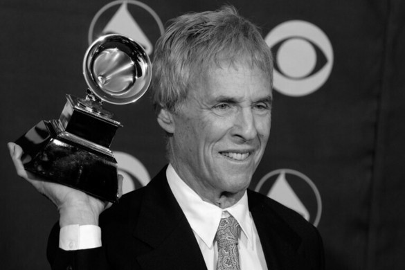 Elhunyt Burt Bacharach Oscar-díjas zeneszerző