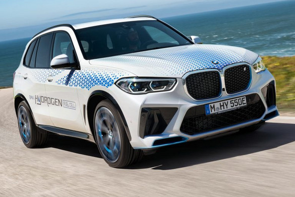 Már 2030 előtt beindítaná a BMW a hidrogénüzemű autók gyártását