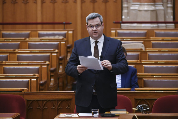 Takács Péter: Biztosítani kell a biztonságos betegellátást