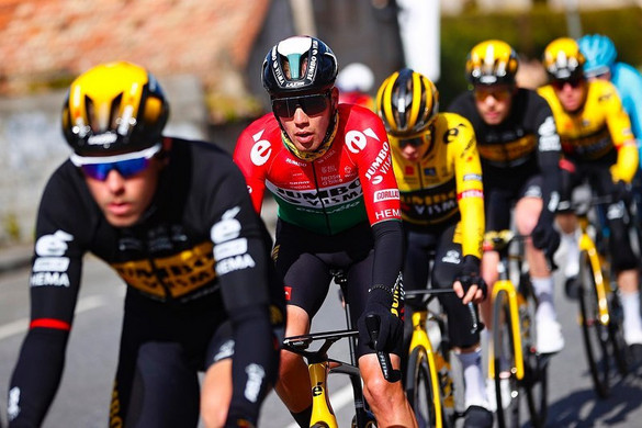 Vuelta a Espana: Valter Attila a társaiért dolgozott
