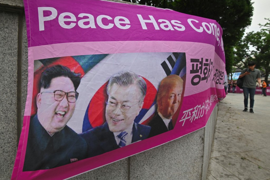 Fotó: JUNG YEON-JE / AFP A Szingapúrban tető alá hozott csúcstalálkozó felcsillantotta a demilitarizáció reményét