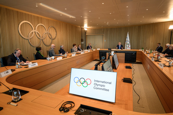A NOB szerint: A sport egyesítő, békítő jellegét tiszteletben kell tartani
