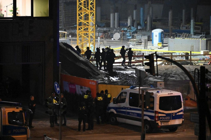 Fotó: dpa Picture-Alliance via AFP/Jonas Walzberg Brutális ámokfutás Hamburgban