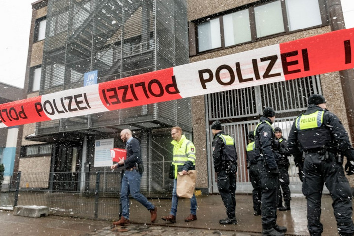 Nyolc áldozata van a hamburgi ámokfutásnak