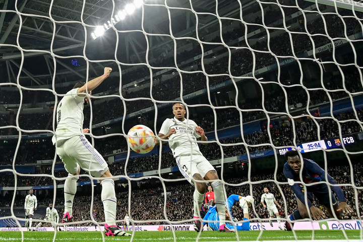 Fotó: Javier Soriano / AFP Nyerni tudott a Barcelona a Bernabéuban