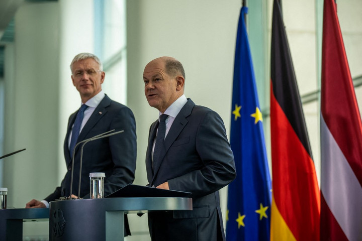 Olaf Scholz: Oroszországnak kell tennie a békéért