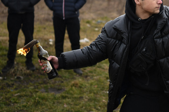 Beismerő vallomást tett az a férfi, aki Molotov-koktélt hajított Izrael hágai nagykövetségére
