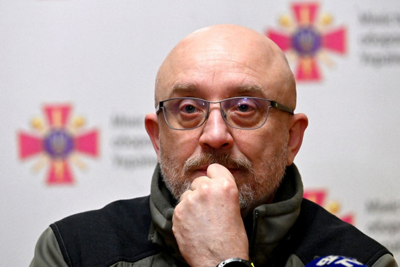Ukrán védelmi miniszter: Nem lehet kizárni Bahmut elestét