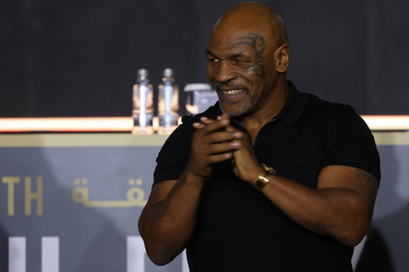 Ellenfele leharapott fülét használta fel Mike Tyson