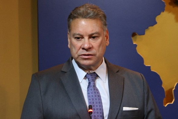 Gabriel Escobar: Még idén megállapodhat Szerbia és Koszovó
