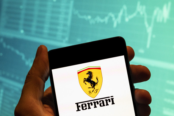 Hackertámadás érte a Ferrarit